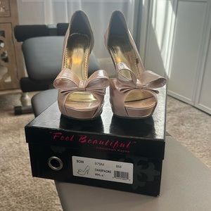 Johnathan Kayne Womens Bow Platform Pump